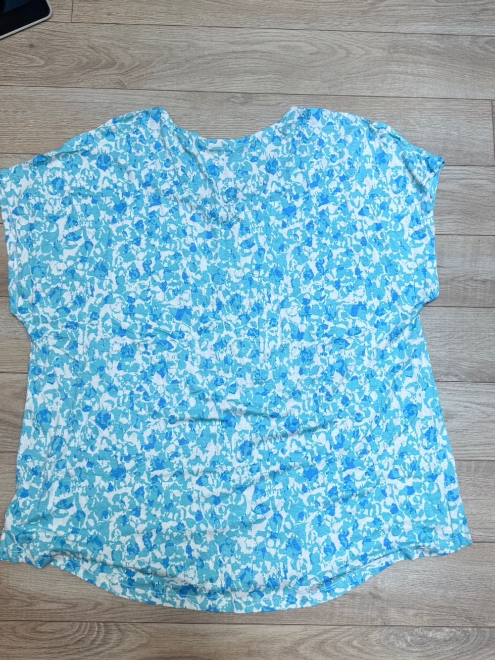 Tahari 2x Tee with zipper detail - Picture 3 of 4